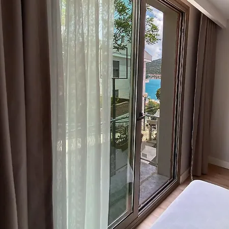 Sahil Butik Çeşme