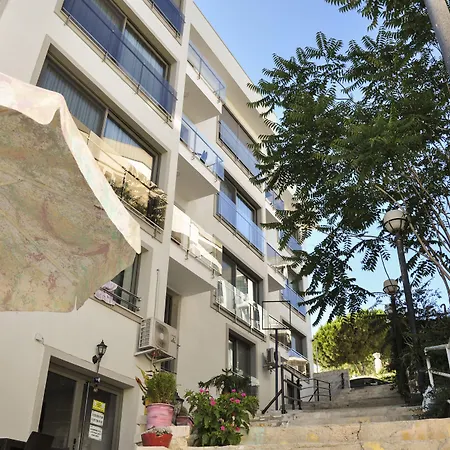 Hotel Sahil *